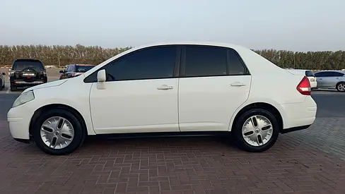Nissan Tiida 2012 GCC Specs - Reliable Hatchback in Excellent Condition