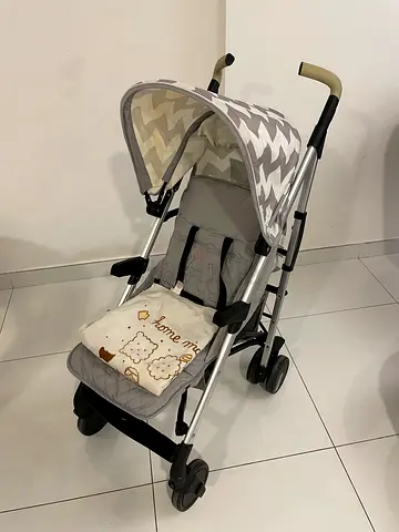 Giggles Lightweight Compact Stroller - Travel Friendly