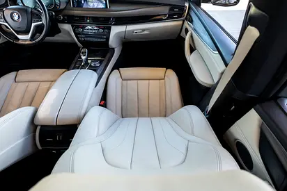2017 BMW X5 — миниатюра 17