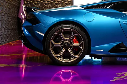 صورة 5 لـ 2023 Lamborghini HURACAN