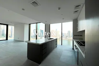 FULL CANAL VIEW | MID FLOOR | VACANT NOW