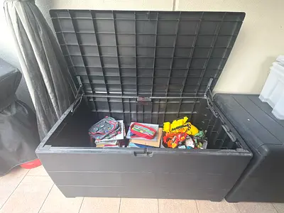 Outdoor storage plastic - Cosmoplast