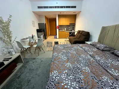 Ready-to-move-in studio apartment - freehold - 10%ROI- bargain price - includes appliances - open view - prime location -take advantage of this offer