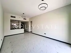 Prime Location |Mid Floor |Community View