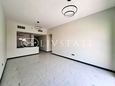 Prime Location |Mid Floor |Community View
