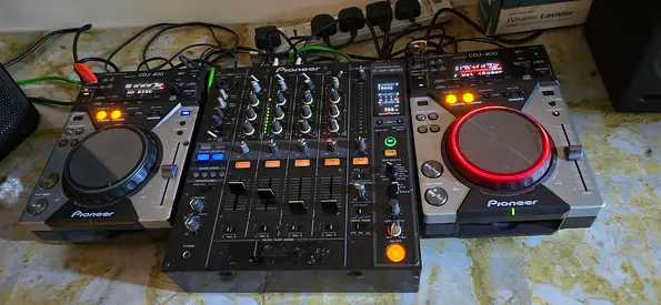 Dj 800 and cdj 400 dj system