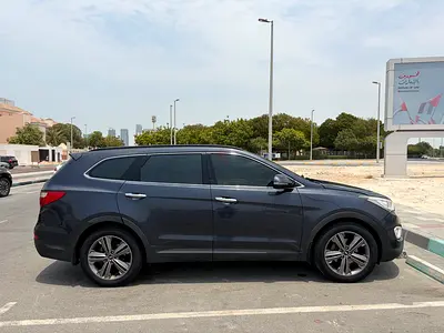 Hyundai Grand Santa Fe 2014 GCC Specs V6 3.3L