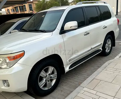 Toyota Land Cruiser VXR 2013 GCC Specs - Full Option V8