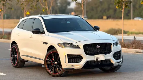 صورة 3 لـ 2017 Jaguar F-PACE