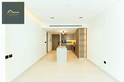 شقة بغرفة نوم واحدة | حوض سباحة خاص بشرفة | إطلالات على المسبح والمدينة | NAS 3 Arjan