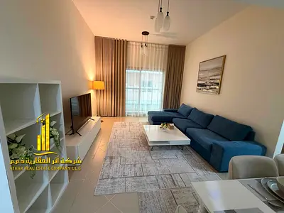 لراغبي الفخامة والتميز شقة فاخرة للايجار الشهري غرفة وصالة باطلالة مفتوحة مفروشة بالكامل باثاث راق جدا مع مطبخ مجهز بالكامل بأحدث الاجهزة ✨