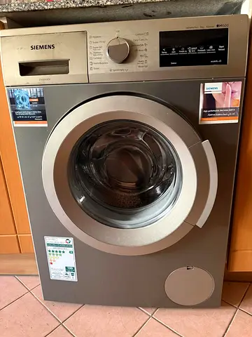 Last chance till Tomorrow Siemens front load washing machine - 7kg, silver, good condition