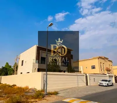 SUPER DISTRESS DEAL | LUXURIOUS STAND ALONE VILLA | 5 BEDROOMS + MAID | SUPER DELUXE FINISHES | HUGE PLOT | MODERN STYLISH LAYOUT | PRIME LOCATION