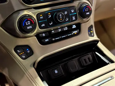 2019 GMC YUKON — фото 14