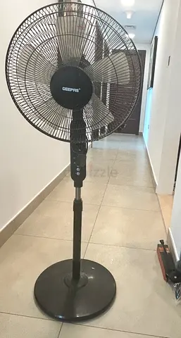 Geepas Adjustable Pedestal Fan - Excellent Working Condition