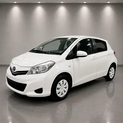 2013 Toyota YARIS — фото 10