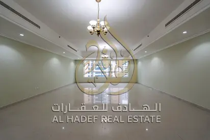 **4 غرف وصالة للإيجار | مساحة واسعة | 5 حمامات | تكييف وباركينج مجاني | جيم ومسبح | 4 دفعات**