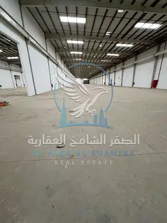 **Warehouse for rent in Al Sajaa Industrial Area | 43,000 sq ft | 70kW electricity | Spacious loadin