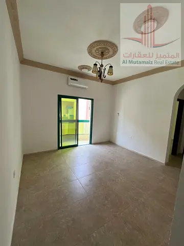 فرصة سكنية ممتازة للاستئجار السنوي في الراشدية 1  احصل على شقة رائعة في موقع استثنائي وحيوي للغاية في منطقة الراشدية 1، وتقع مباشرة على طريق رئيسي يوف