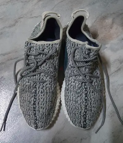 4Adidas Yeezy Boost 350 V1 'Turtle Dove' - UK 10.5 (Good Condition