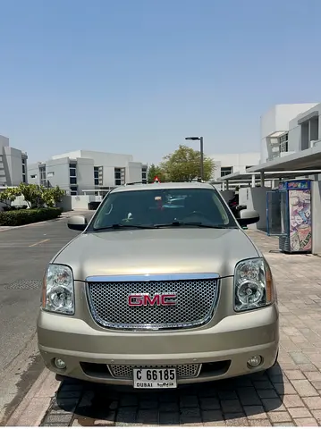 Pristine GMC Yukon Denali 2013 | GCC Specs | Full Service History