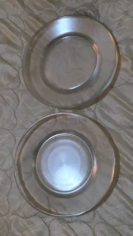 Set of 10 Plates, premium glass