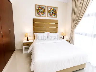 0% commission, Marina luxury master bedroom with attached washroom , weekly 3 days free cleaning
