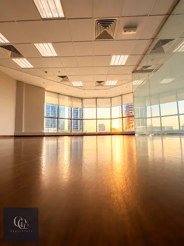 Fully fitted | Landmark views | Prime Location