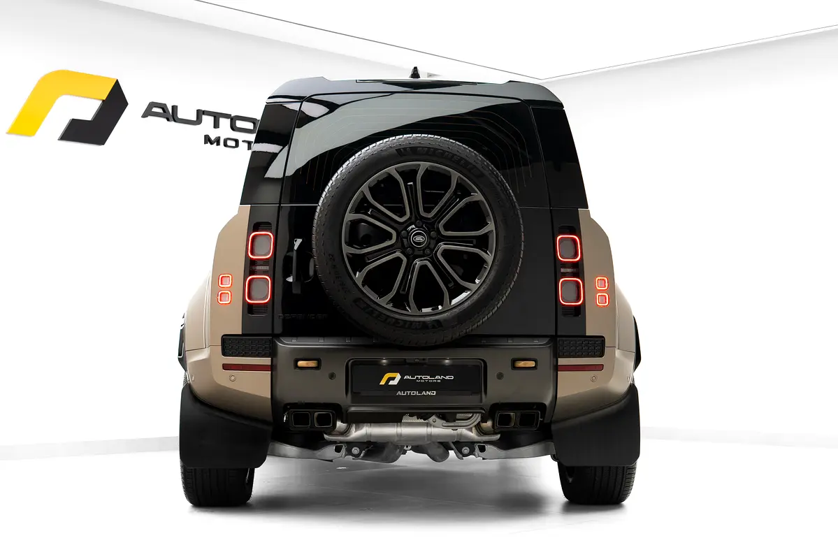 Land Rover Defender 2025