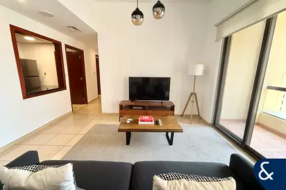 2 bedrooms | furnished | Spacious