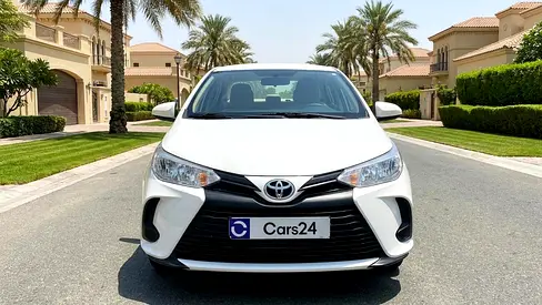 2022 Toyota YARIS — фото 2