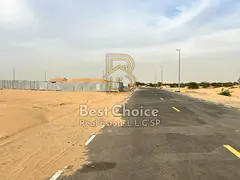 Corner plot of land, freehold, nationalities