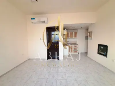 Big studio seprate kitchen just in 19k ready to move