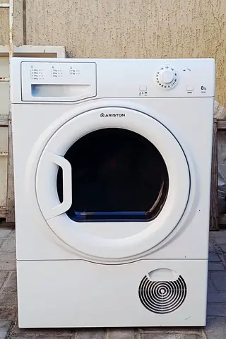 ARISTON 8KG DRYER PERFECT WORKING CONDITION
