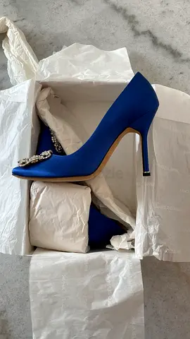 Heels Manolo Blahnik new original