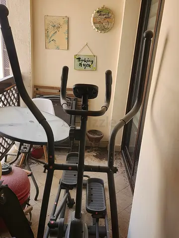 SKY LAND Elliptical Cross Trainer