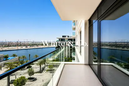 Canal View | Brand New | Modern Finish