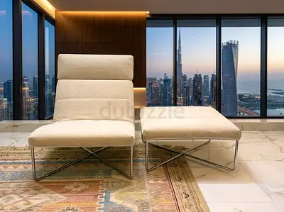 Minotti Modern Beige Lounge Chair with Ottoman – Steel Frame, Good Condition