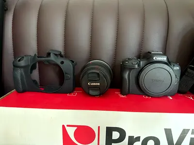 Canon Eos R50 Camera