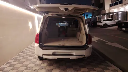 Infiniti QX56 2005 Premium - American Specs - Reliable 8-Seater SUV