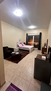 Fully Furnished Master Bedroom with Attached Bathroom - Oud Metha