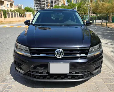 2018 Volkswagen TIGUAN — фото 3