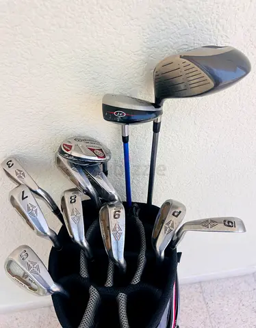 set of top flite graphite irons(3-S) men's golf clubs with bag and 3 woods (minidriver/3wood/hybrid