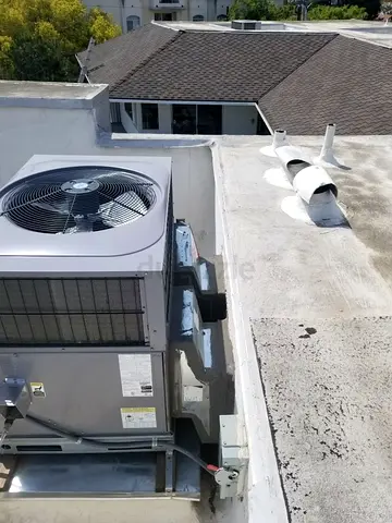 Professional air-conditioning repair, deep cleaning
