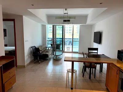 Fully Furnished |Close to Metro & Beach|Vacant