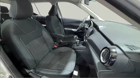 2022 Nissan KICKS 照片 6