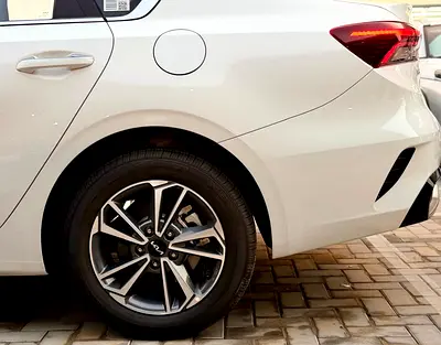 صورة 7 لـ 2025 KIA K3