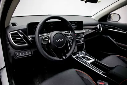 2025 KIA SELTOS 照片 9