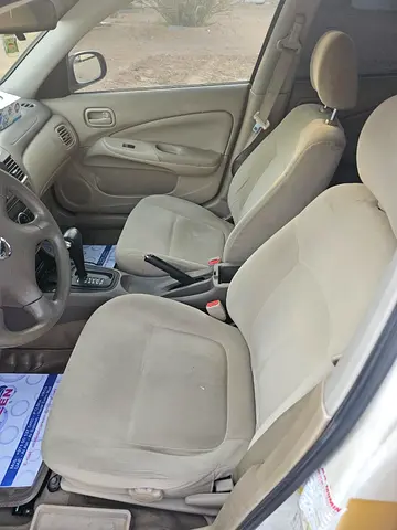 2011 Nissan SUNNY 照片 10