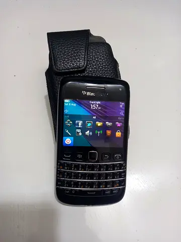Blackberry bold 9790,for 100aed , good condition